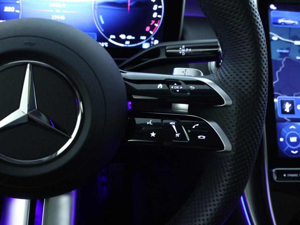 Mercedes-Benz Glc coupé 300 e 4matic amg plug-in hybride | trekhaak |  pano