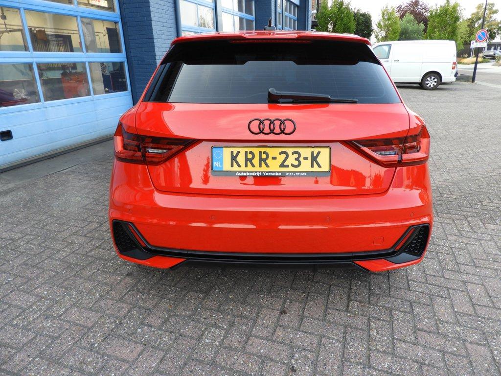 Audi A1 Sportback 35 tfsi s line edition one 1.5 tsi (4 cilinder) bang&oluf