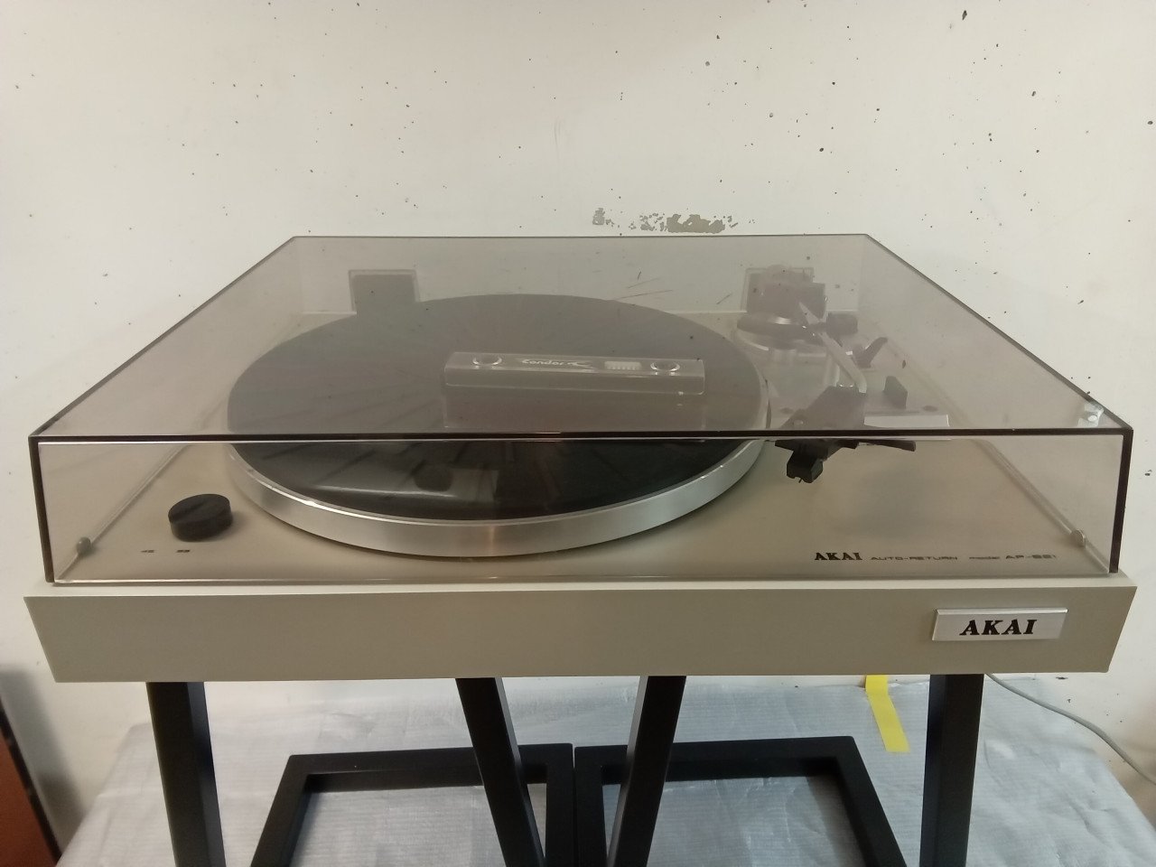 Teac Versterker met akai platen speler