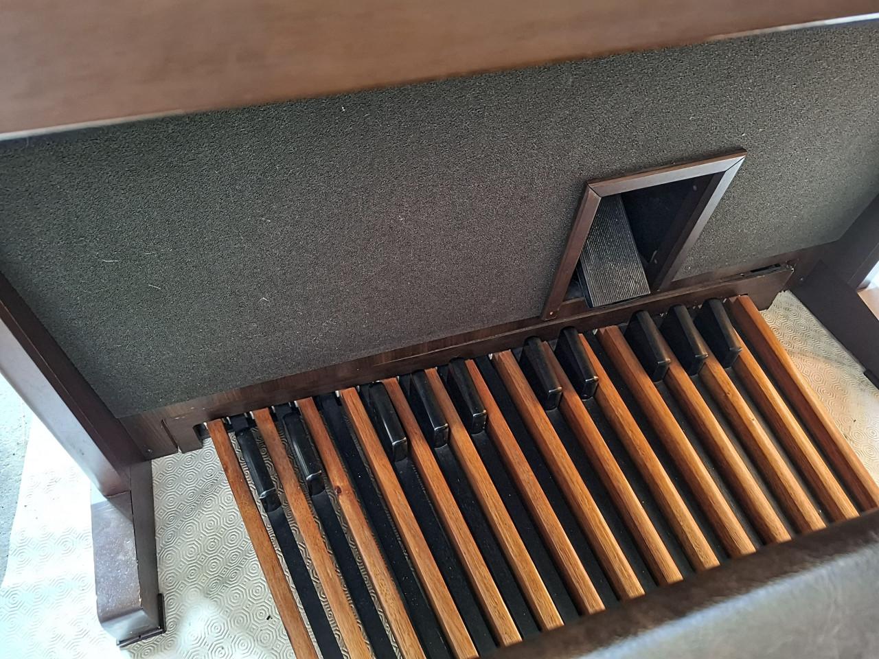 ORGEL HAMMOND XH-200 MIDI