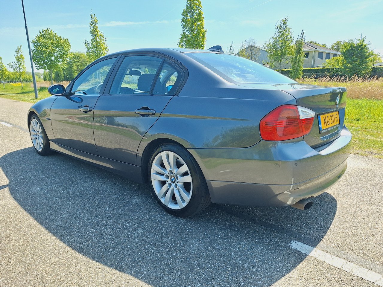 BMW 3-serie 320i High Executive AIRCO/CRUISE/APK/KM NAP FULL OPTIONS