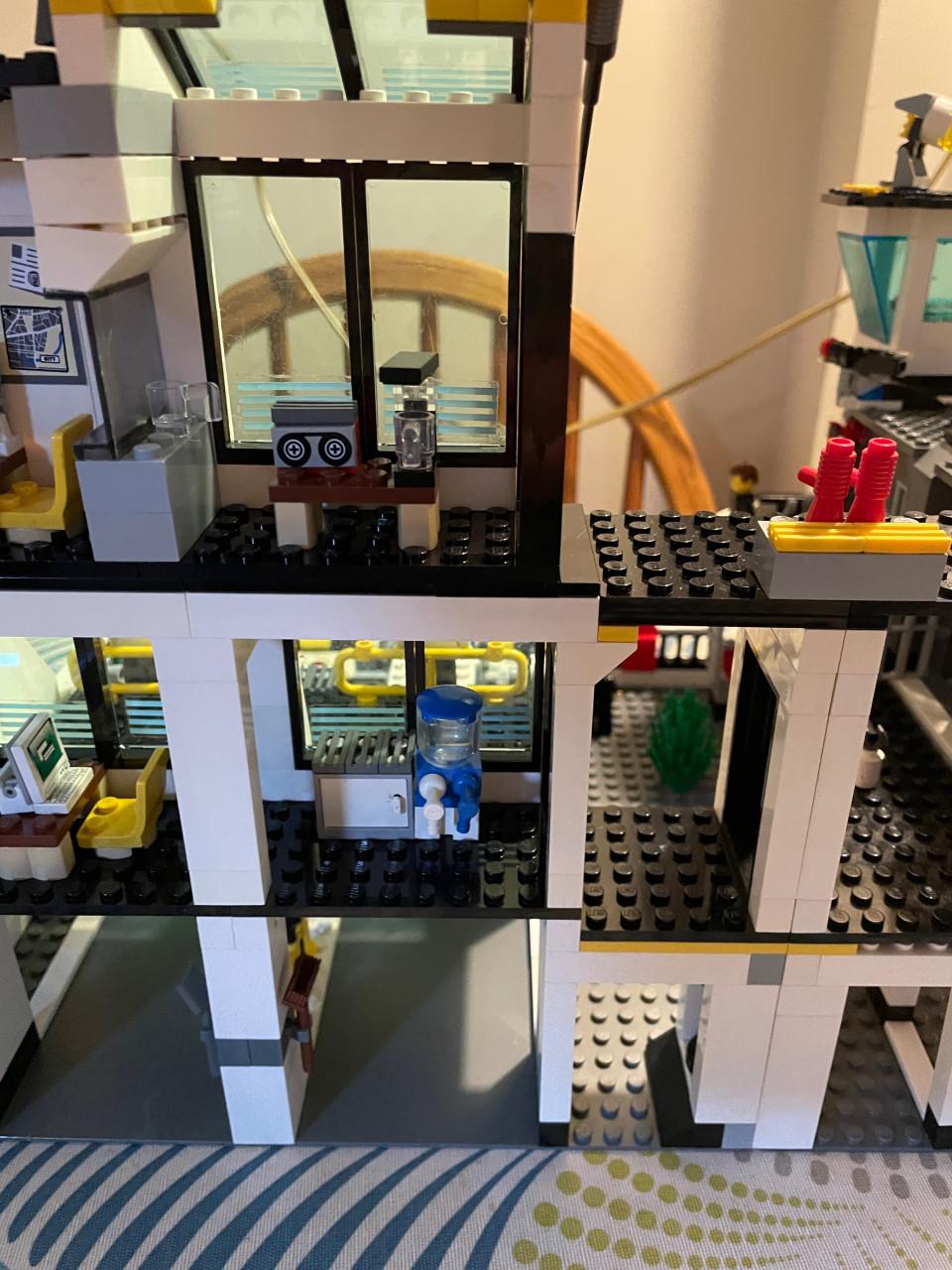 Lego City: Politiebureau 7744
