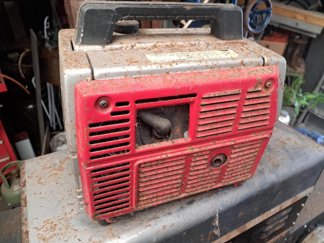 Kleine Honda generator opknapper