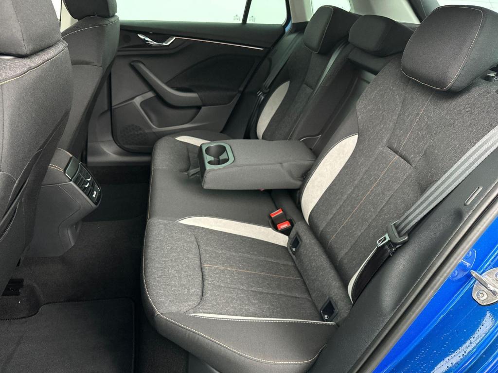 Skoda Kamiq business edition 1.0 tsi 85 kw / 115 pk suv 6 vers