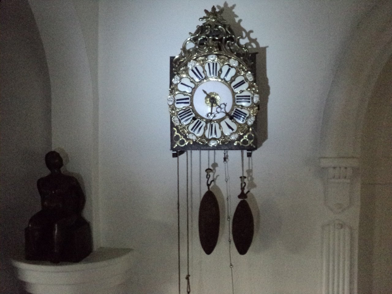 Schitterend klein antieke CARTOUCHE comtoise klokje 1740
