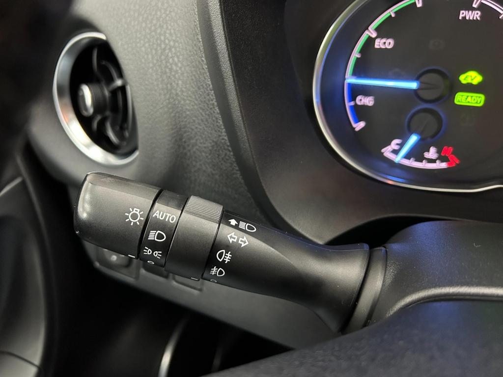 Toyota Yaris occasion 1.5 hybrid premium | airco | grijs | tweedehands toyo