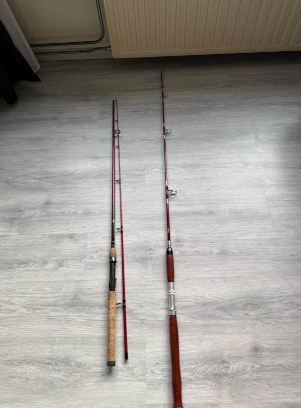 Complete vissers set - 6 hengels , 11 molens en toenehoren