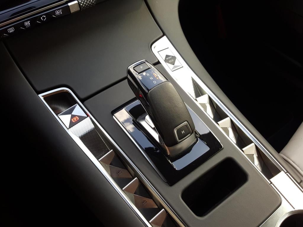 Ds Ds 7 crossback 1.6 puretech 180pk aut performance line |navi|bekleding l