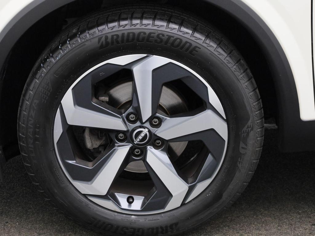 Nissan Qashqai 1.3 mhev n-connecta | navigatie | apple carplay / android au