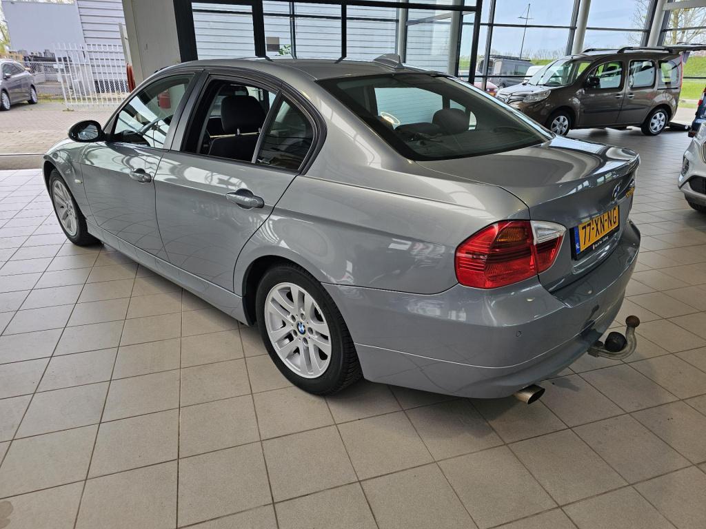 BMW 3-serie 318i business line