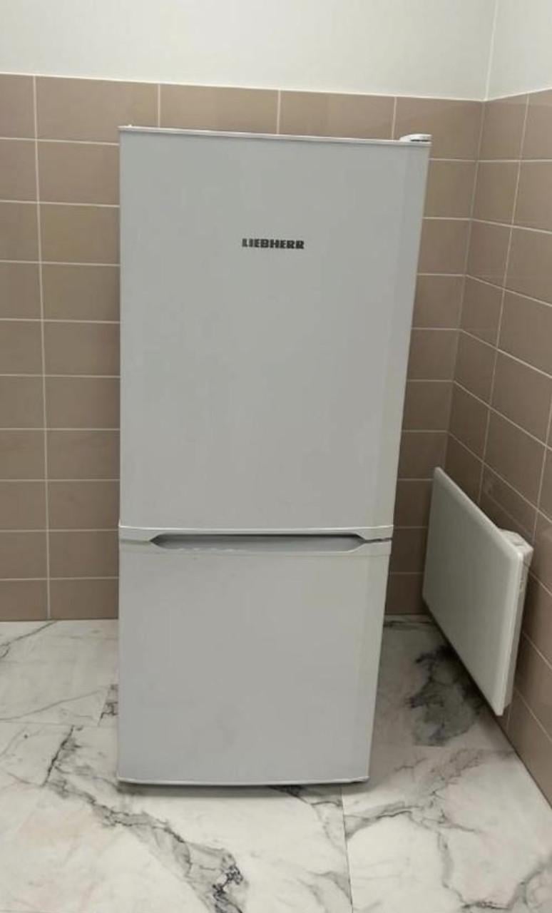 Liebherr A++ koel vries combinatie Koelkast vriezer 155x55 cm.