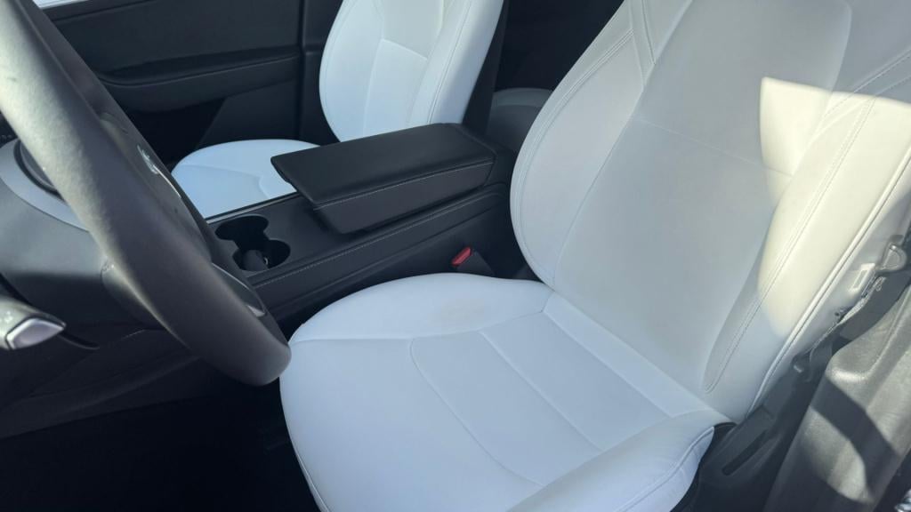 Tesla Model Y rwd 58 kwh