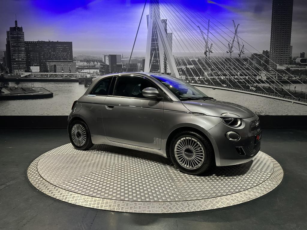Fiat 500 icon 42 kwh *carplay*camera*