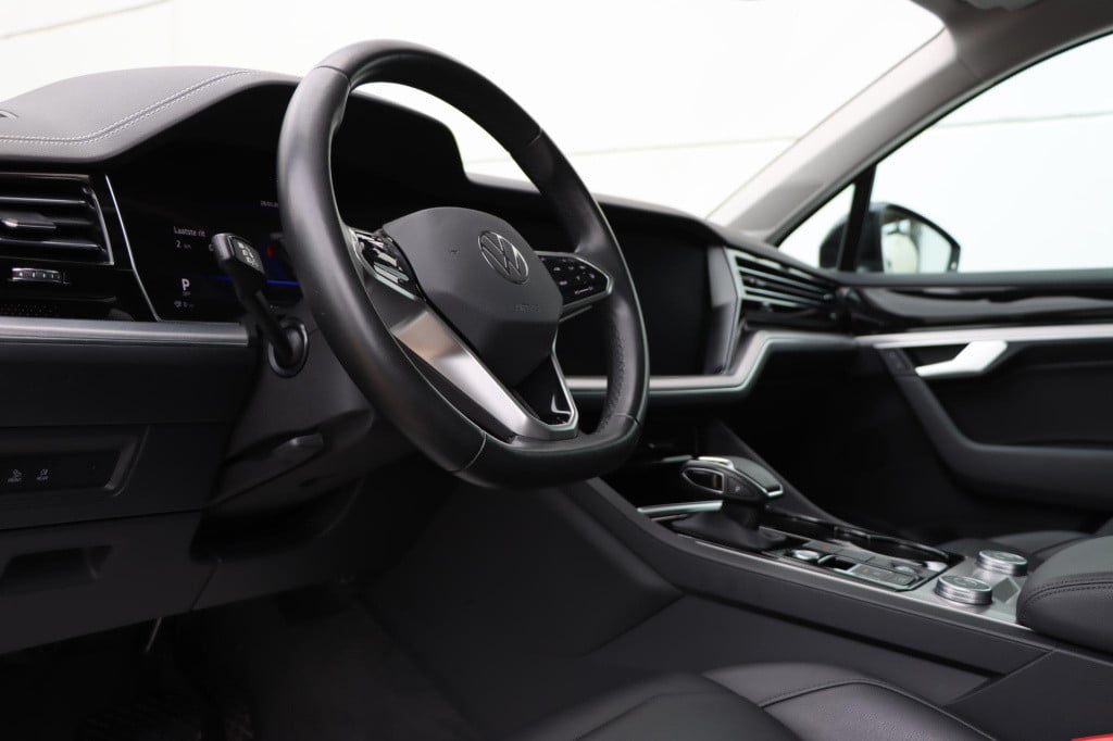 Volkswagen Touareg 3.0 tsi ehybrid 4motion elegance 380pk tiptronic