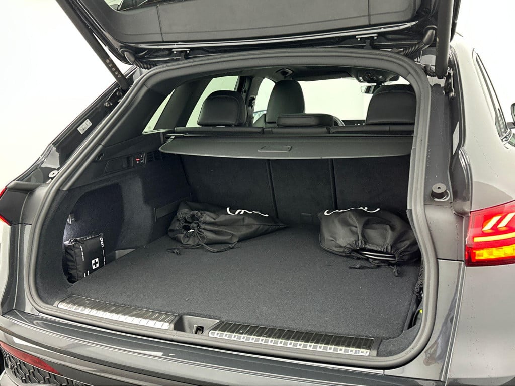 Audi Q5 2.0 tfsi e-hybrid quattro s edition competition