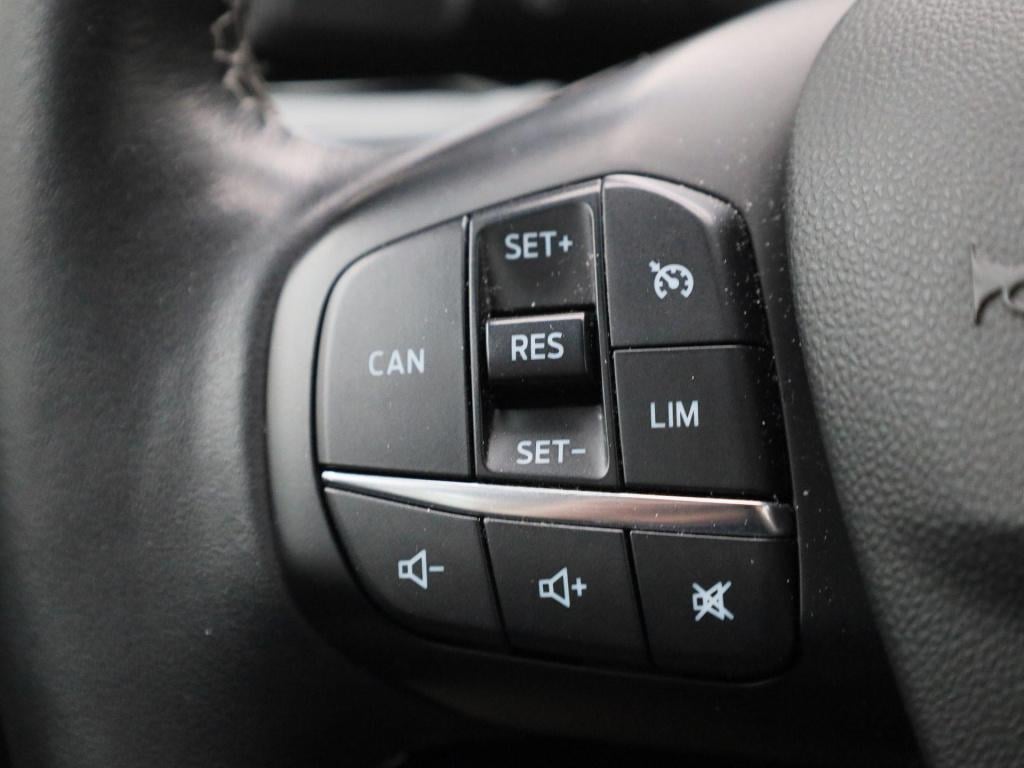 Ford Fiesta 1.0 ecoboost hybrid titanium | winter pack | apple carplay & an