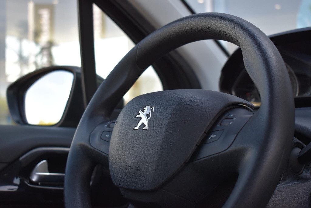 Peugeot 208 1.2 puretech active | airco | cruise control | apple carplay/an