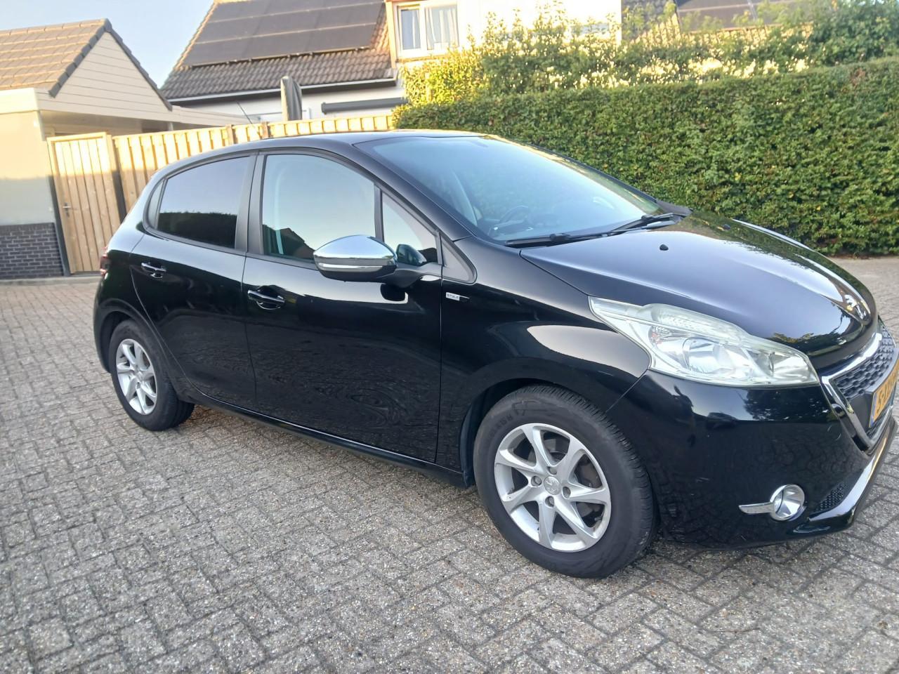 Peugeot 208 bouwjaar 2014
