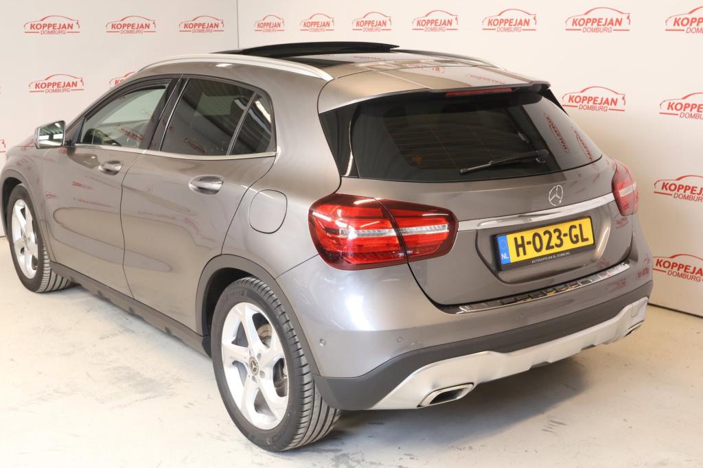 Mercedes-Benz Gla-klasse 250 premium plus, panodak, trekhaak, carplay, stoe