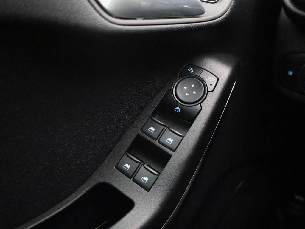 Ford Fiesta 1.0 ecoboost hybrid st-line btw auto | lmv | parkeersensoren | 