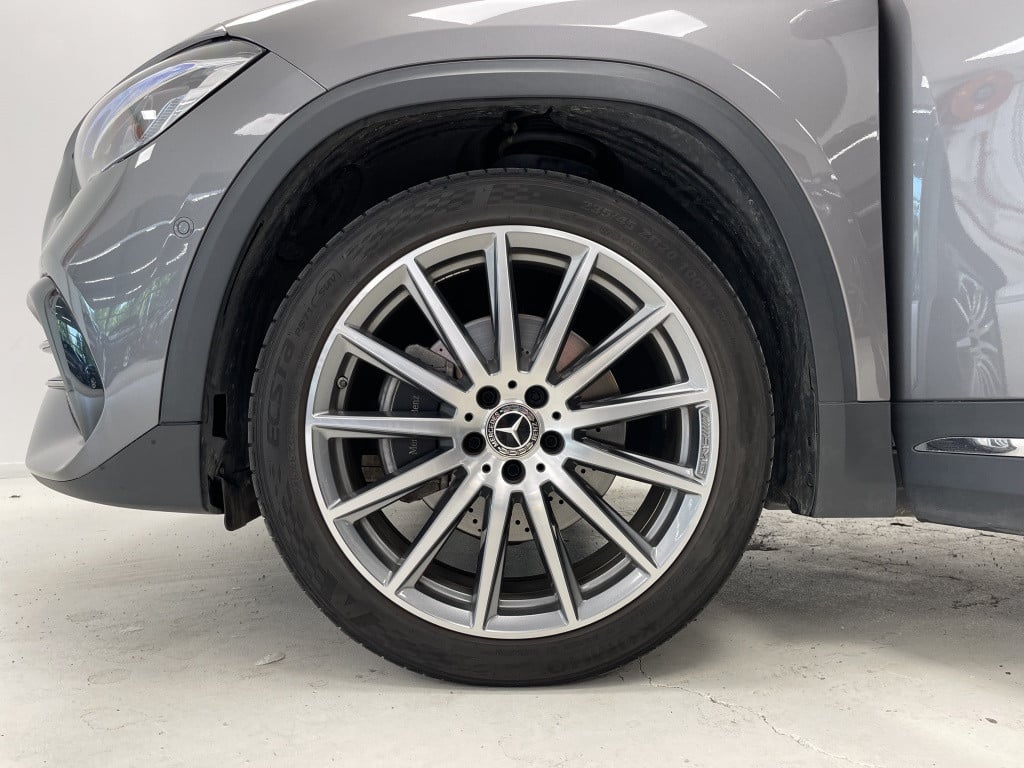 Mercedes-Benz Gla-klasse 250e amg line | trekhaak | panoramadak | 360 camer