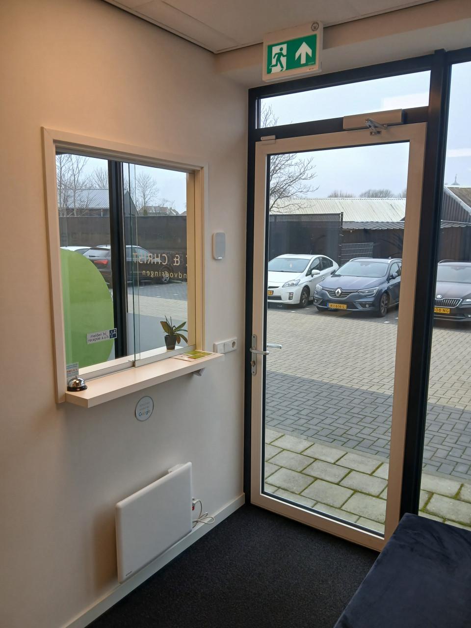 TE HUUR | Kantoorkamer + vergaderruimte in Middelburg (€ 699,- all in)
