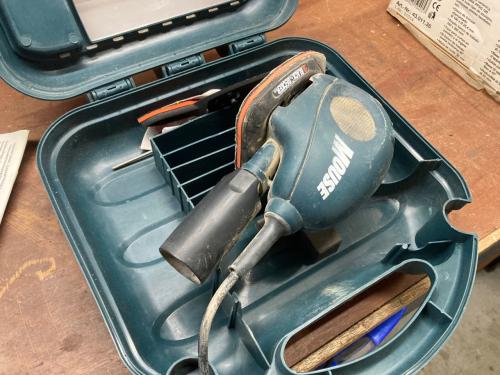 SCHUURMACHINE BLACK & DECKER