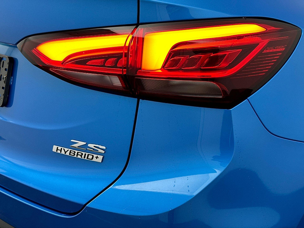 MG ZS 1.5 hybrid+ luxury | uit voorraad | mg upgrade deal | leder | 18'' ve