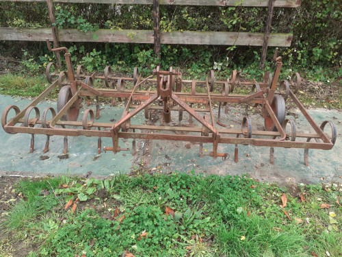 Kongskilde triltand cultivator