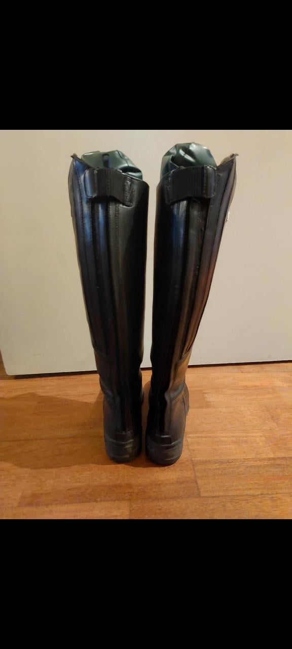 Rijlaarzen Mountain horse