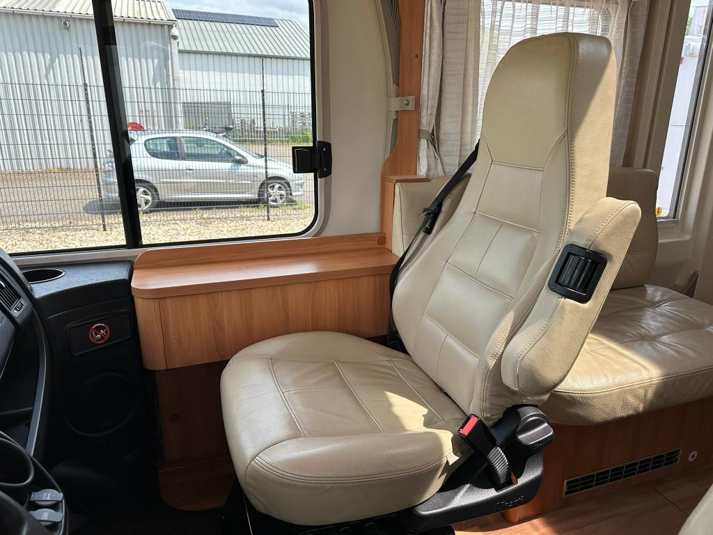 Hymer Onbekend b 778 sl c1 rijbewijs | jaar apk | jaar bovag | afleverbeurt