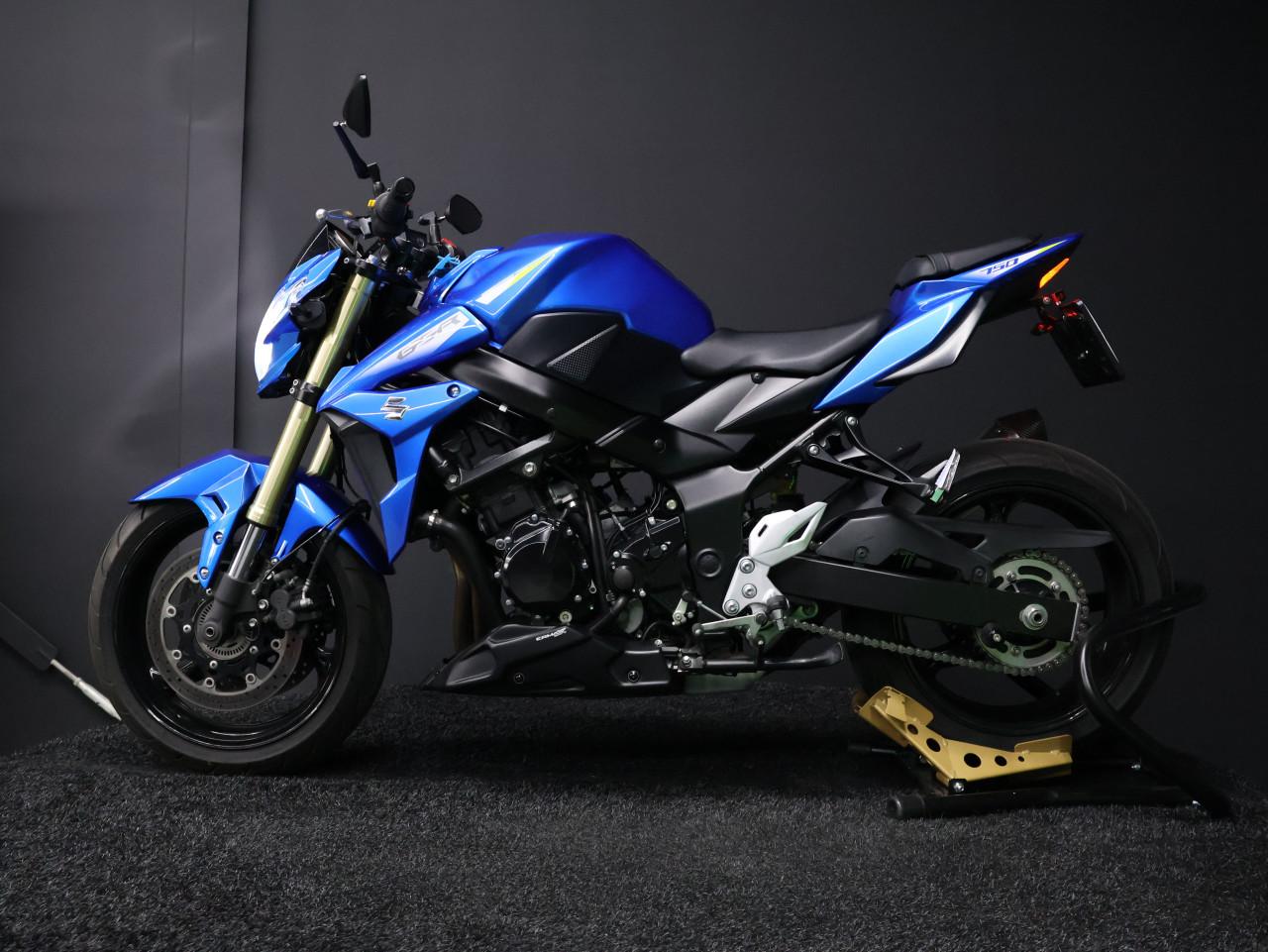 GSR 750 A