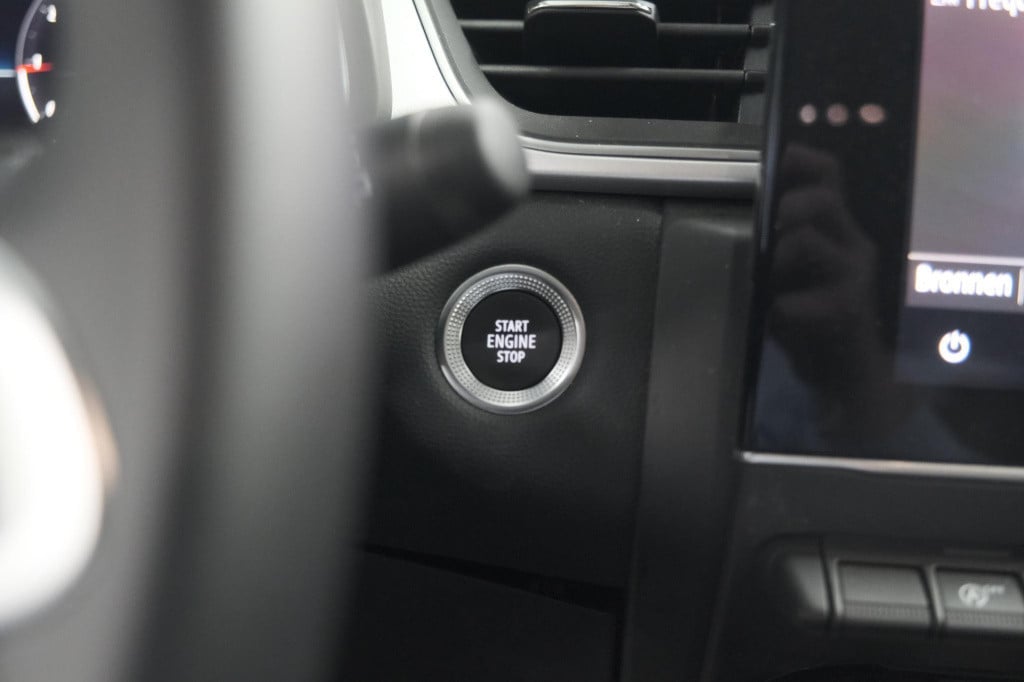 Renault Captur mild hybrid 140 edc techno 360 camera | 9.3 inch navigatie |