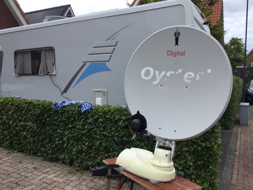 Oyster CI 85cm satelietschotel voor onderdelen
