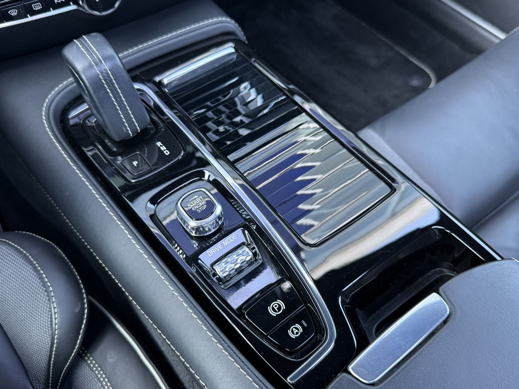 Volvo V60 t6 340pk recharge r-design| panodak| adap.cruise| h&ksound| came