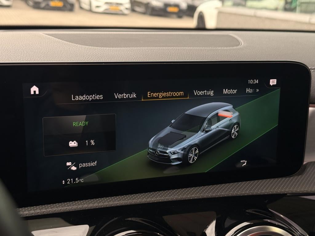 Mercedes-Benz A-Klasse 250 e amg line | nightpakket | pano | leder | el. st