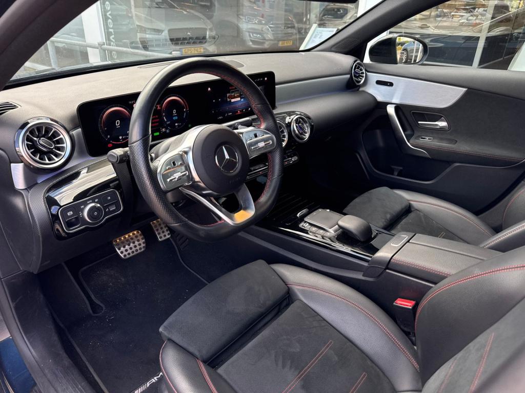 Mercedes-Benz A-Klasse 250 e business solution amg limited