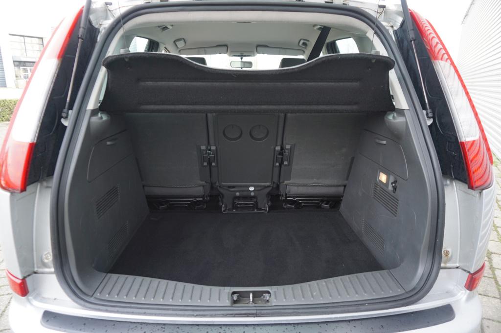 Ford C-max focus 1.6-16v trend airco / elektr. ramen / cruise / parkeersens