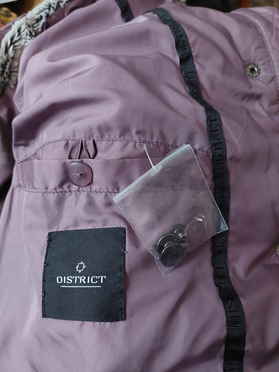 Nieuwe paarse District dames winterjack mt 44