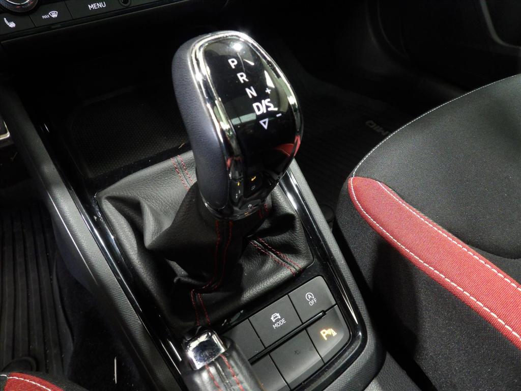 Skoda Kamiq 1.0 tsi greentech 110pk dsg-7 monte carlo