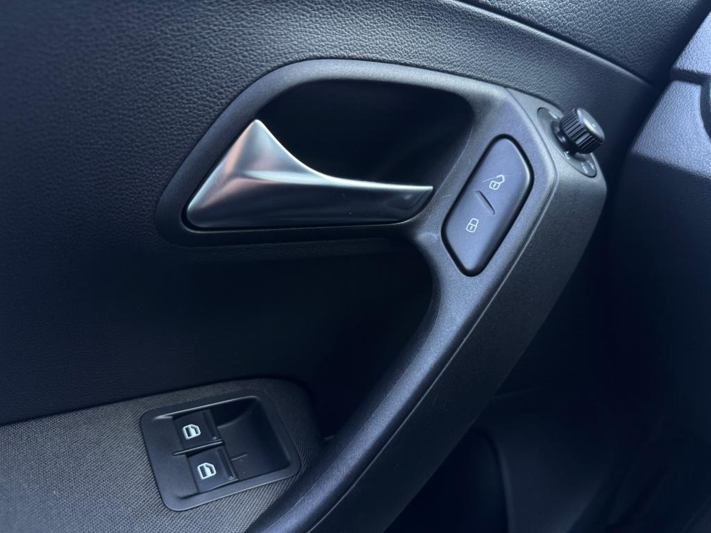 Volkswagen Polo 1.4-16v style * cruise control * panoramadak * carplay