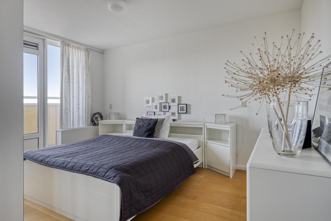 Appartement met zeezicht, 9e verdieping