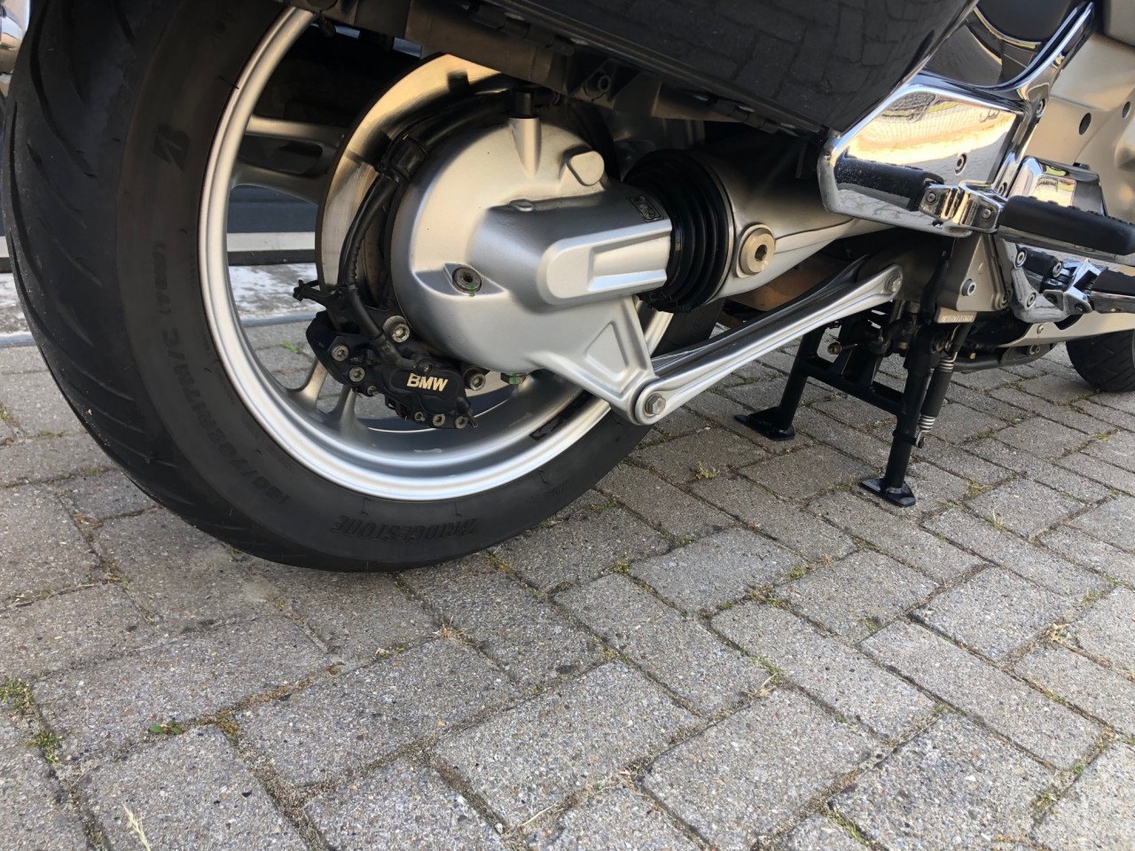 BMW K1200LT, 2006, slechts 37461 km, chroompakket, elek middenbok, €4995,-