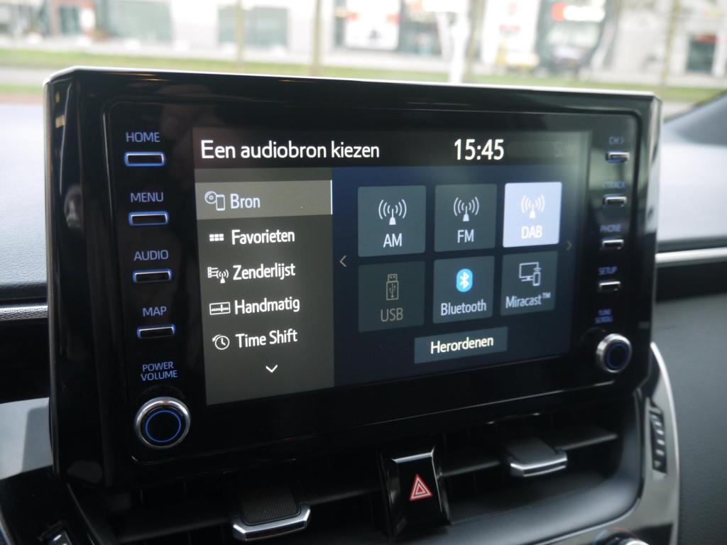 Toyota Corolla 1.8 hybrid dynamic|rijklaar