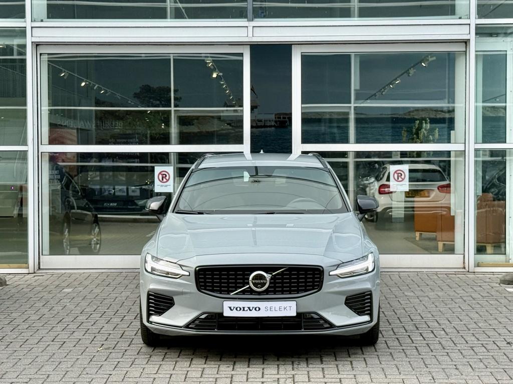 Volvo V60 t6 398pk recharge plus dark| adap.cruise| 360camera| trekaak