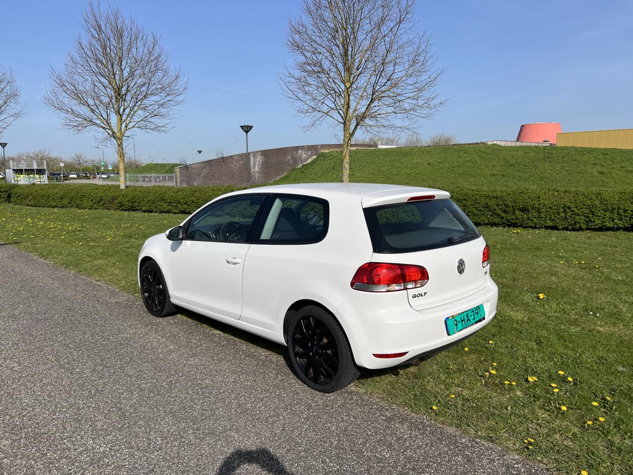 Zeer fraaie VW Golf Automaat uit 2012 met slechts 84.000 km