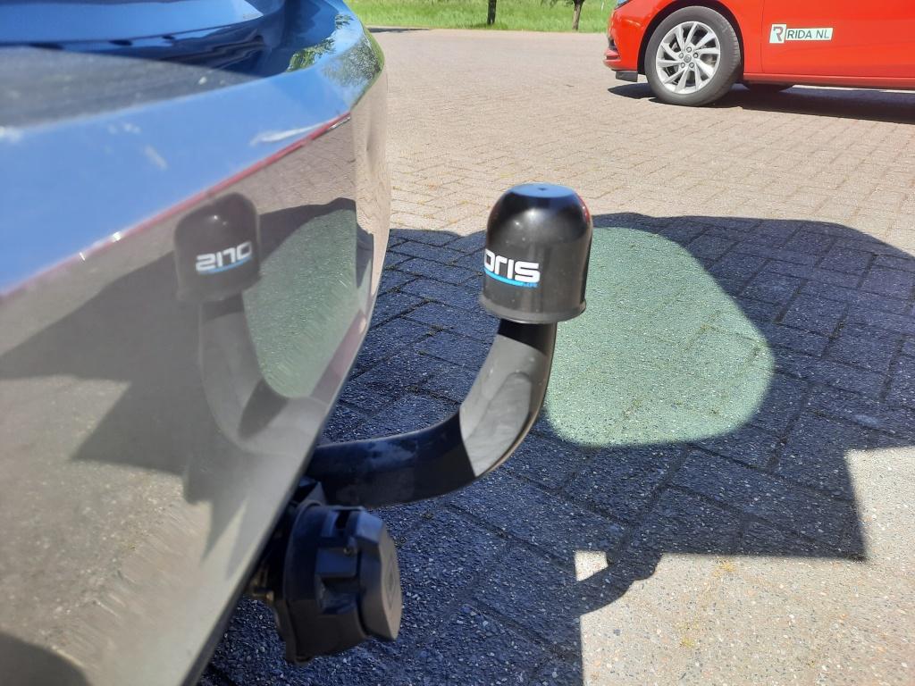 Opel Zafira 1.4i turbo cosmo | trekhaak | cruise control |