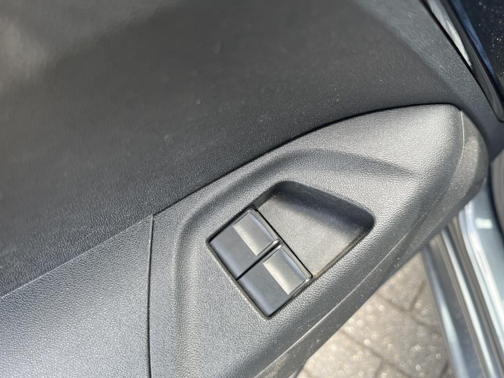Peugeot 108 1.0 e-vti active 44 dkm airco