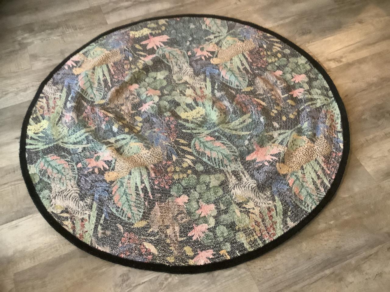 Gereserveerd!  Gratis ophalen: Rond Vloerkleed 1.40 m