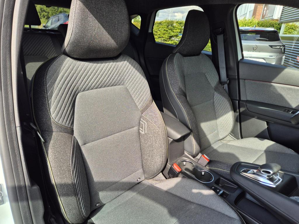 Renault Captur 1.3 mild hybrid 160 edc automaat techno camera, adaptive cru
